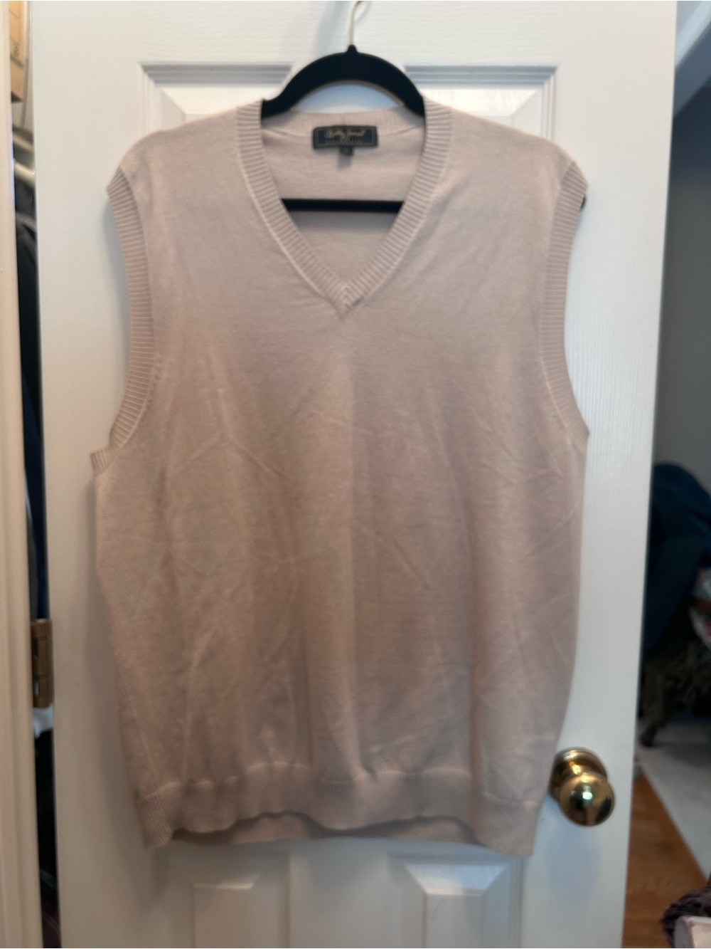 Bobby Jones Collection V-Neck Sweater Vest in Light Tan. Size L